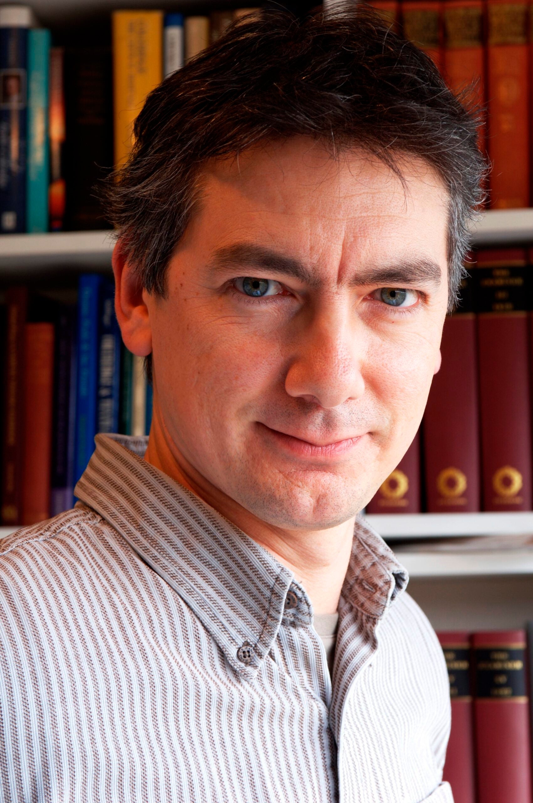Headshot of Professor Duncan Wu with slightly darker hair than he has at present.